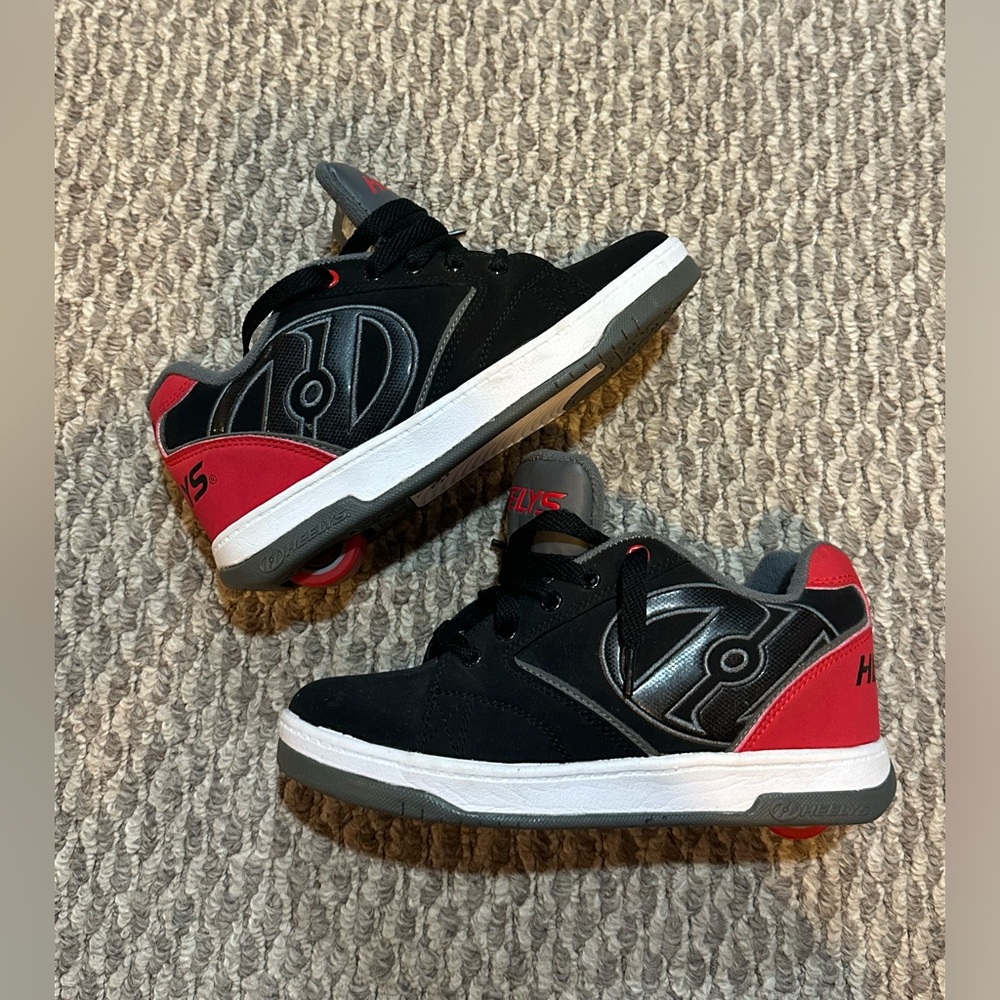heelys